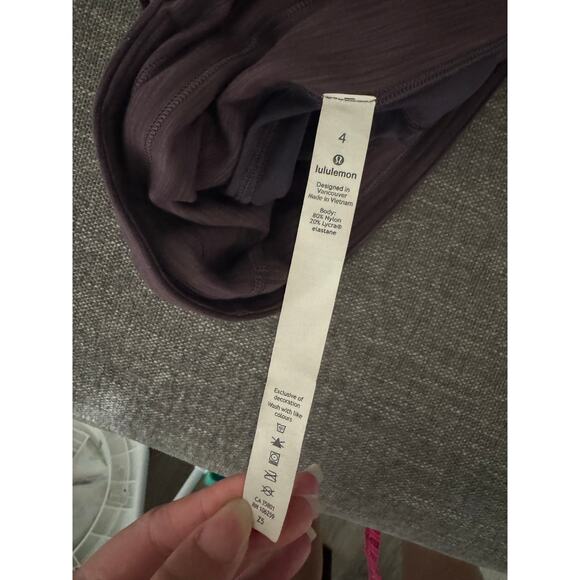 Lululemon Invigorate High-Rise Tight 25" Heathered Black Currant Size 4 euc - Picture 3 of 6